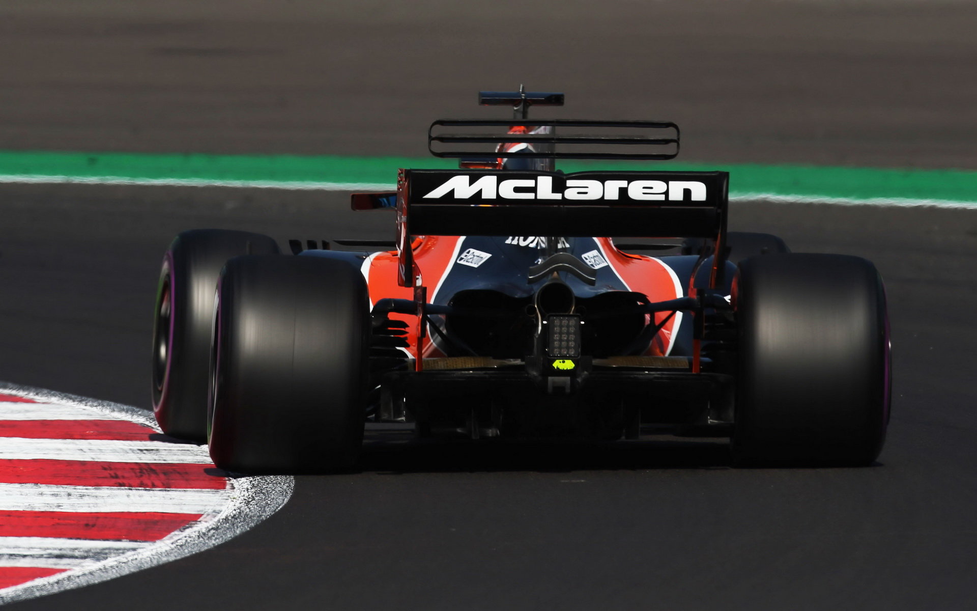 McLaren se letos těší na lepší motory od Renaultu, než které mu poskytovala Honda