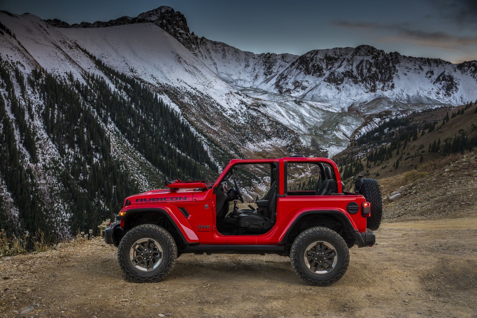 První snímky nového off-roadu Jeep Wrangler