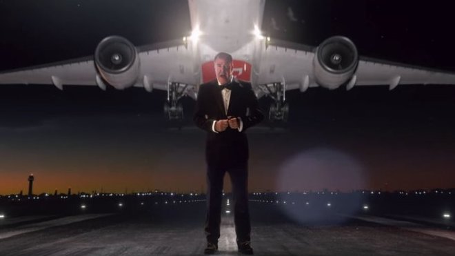 Jeremy Clarkson propaguje novou luxusní první třídu v letadlech Emirates