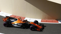 Stoffel Vandoorne v tréninku v Abú Zabí