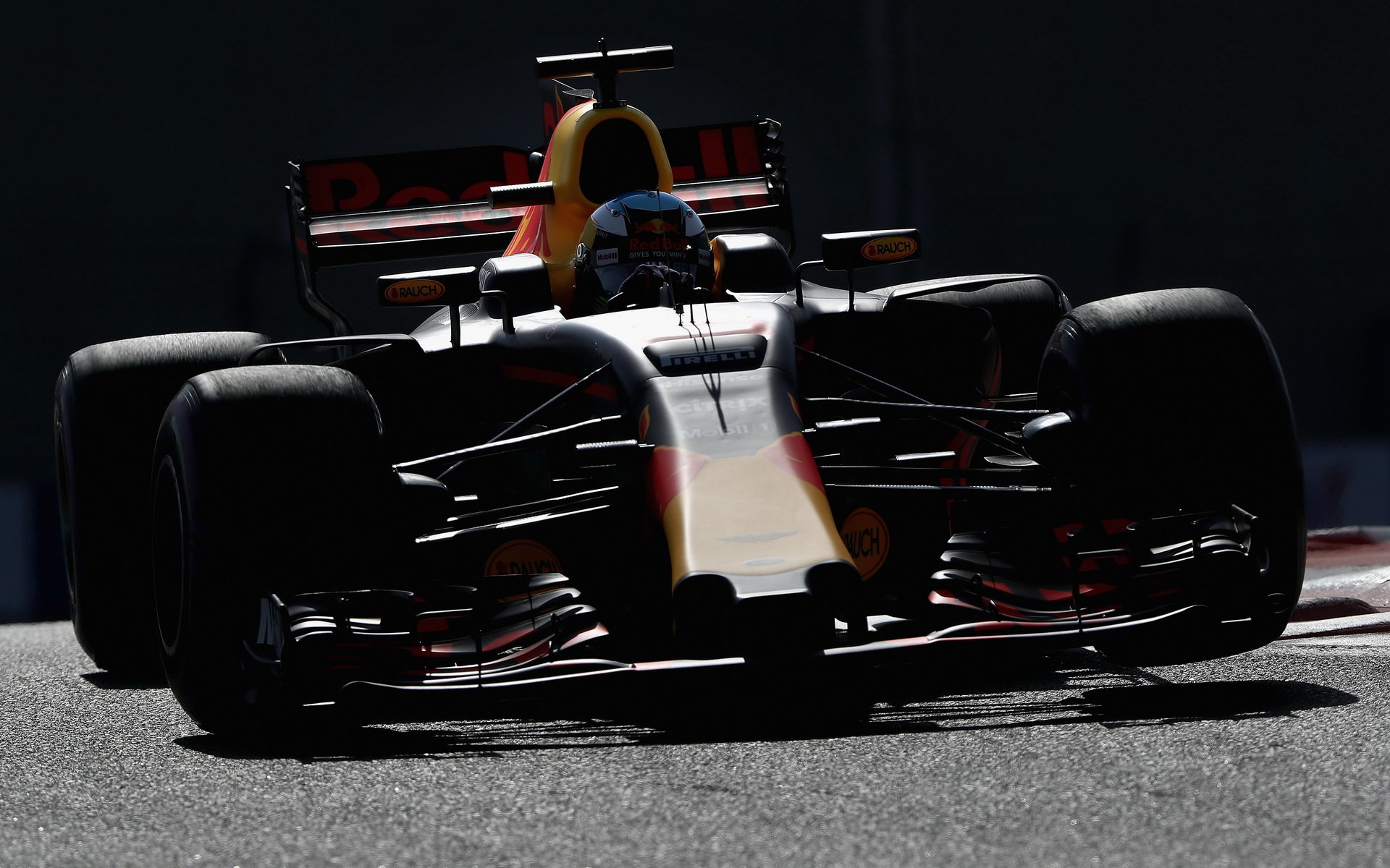 Daniel Ricciardo v kvalifikaci v Abú Zabí
