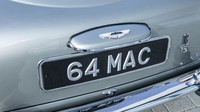 Aston Martin DB5, jehož prvním majitelem byl Paul McCartney