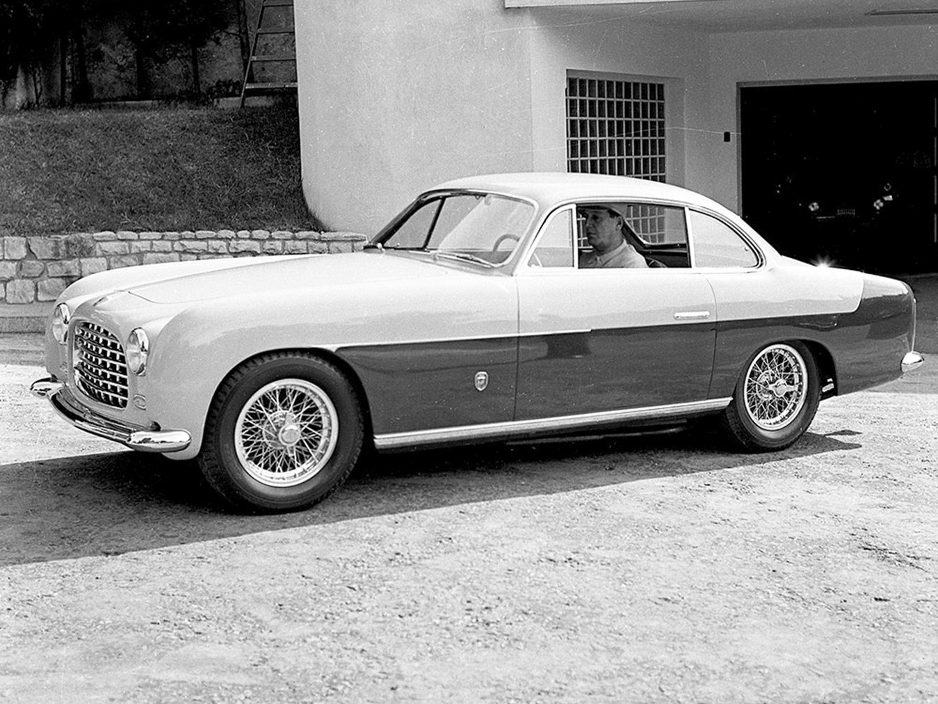 Juan Perón a jeho Ferrari 212 Inter Coupe by Ghia