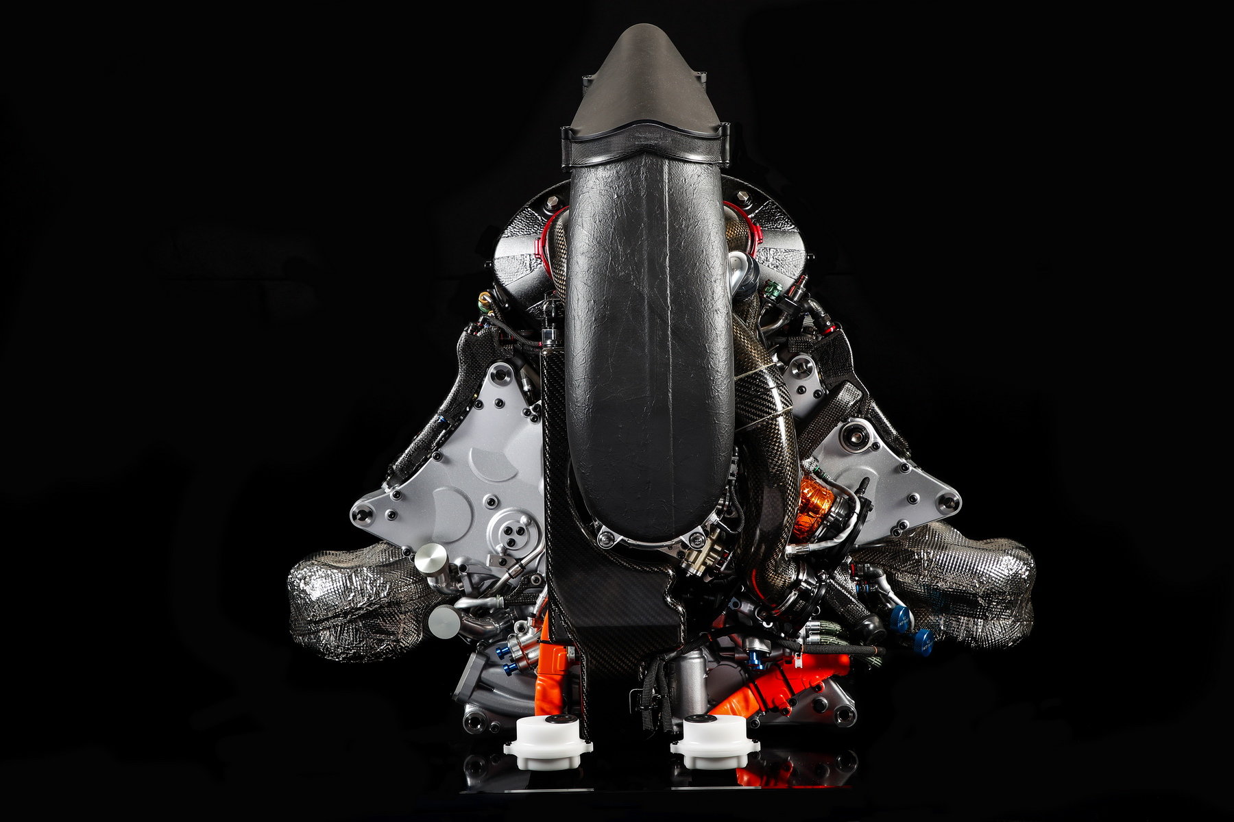 Pohonná jednotka Honda RA617H, která v sezóně 2017 poháněla McLaren MCL32