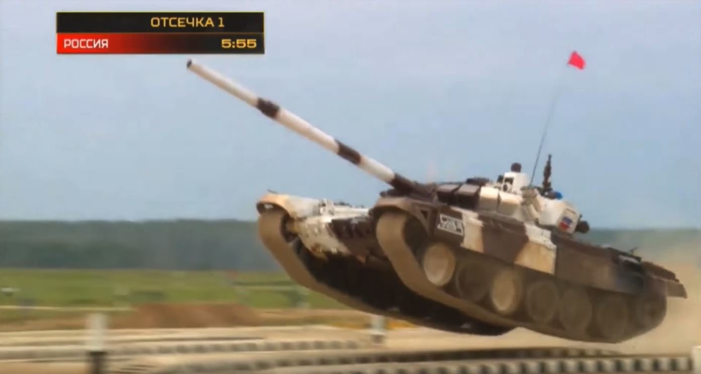 Ruská armáda se v roce 2017 účastnila "Tankového biatlonu" se strojem T-72B3