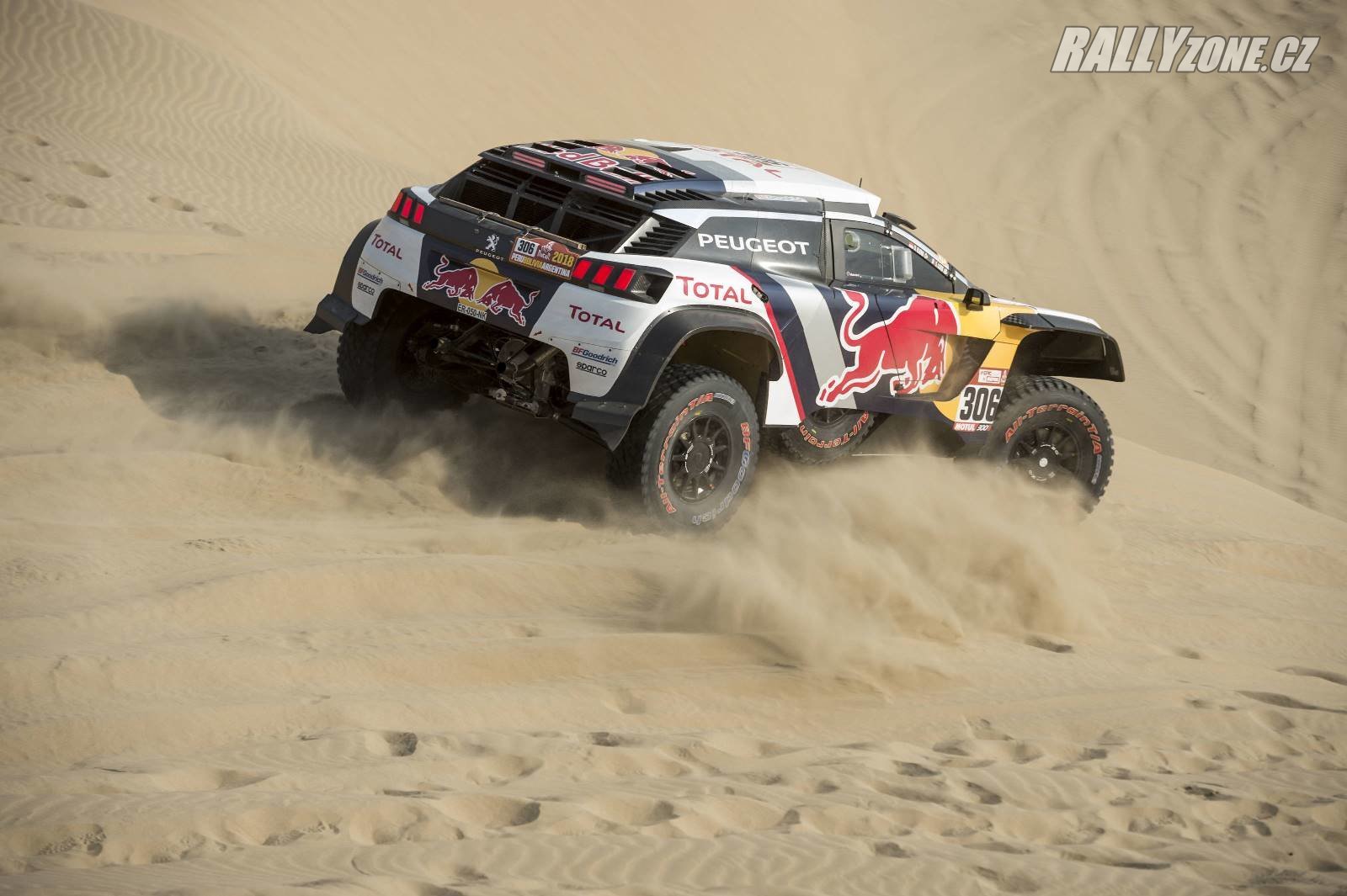 Na Dakaru se Loebovi s továrně nasazeným Peugeotem zvítězit nepodařilo. Poštěstí se mu v roce 2019 s Peugeotem nasazeným PH Sportem?