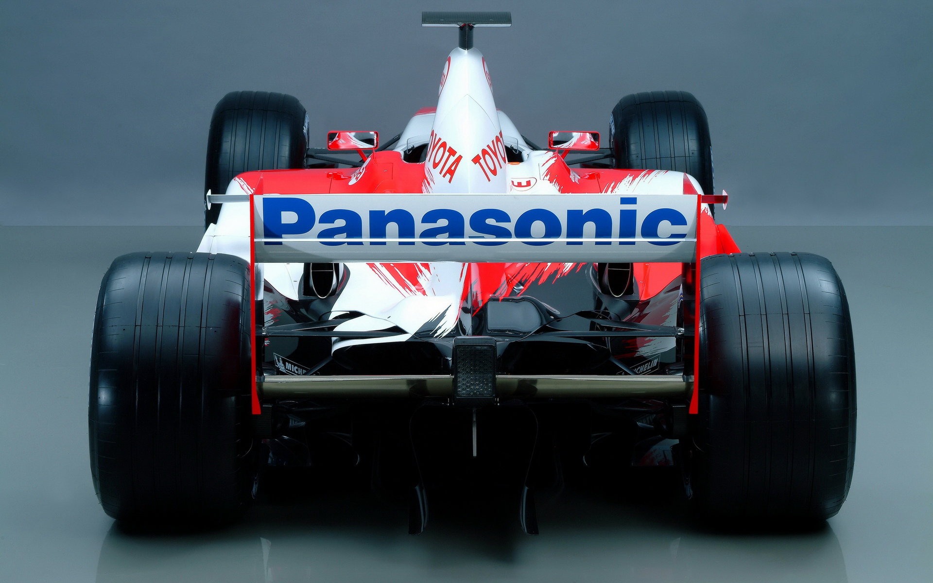 Toyota TF103 pro druhou sezónu Toyoty v F1 (rok 2003)