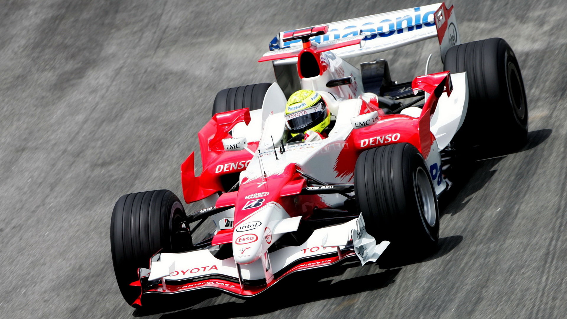 Ralf Schumacher s Toyotou TF106