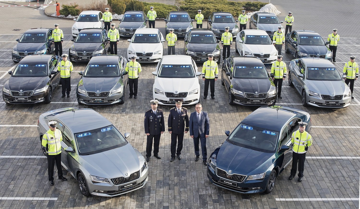 Nové policejní vozy Škoda Superb