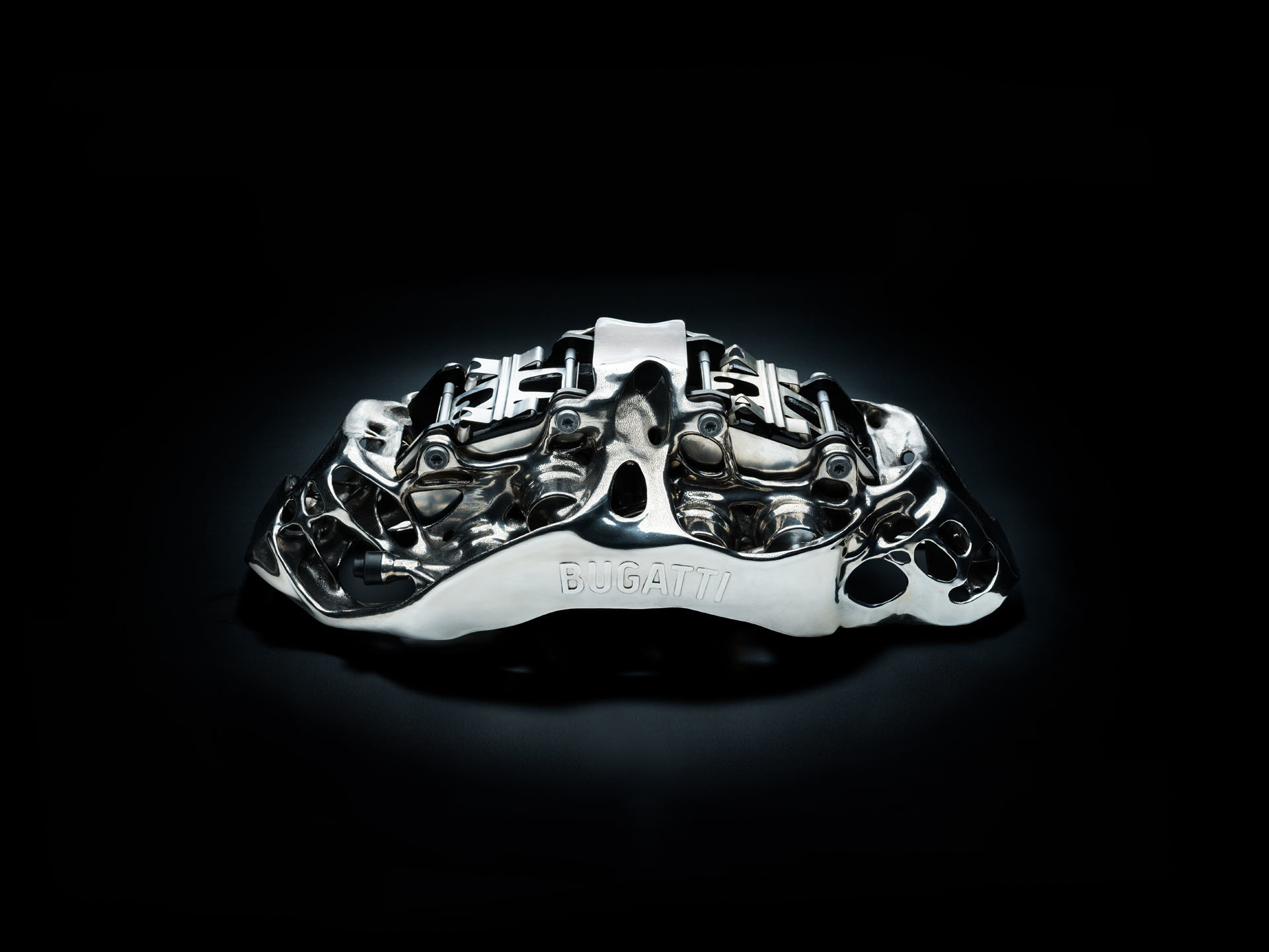 Bugatti opět posunuje hranice představitelného, tyto titanové brzdy pro Chiron vytiskla 3D tiskárna