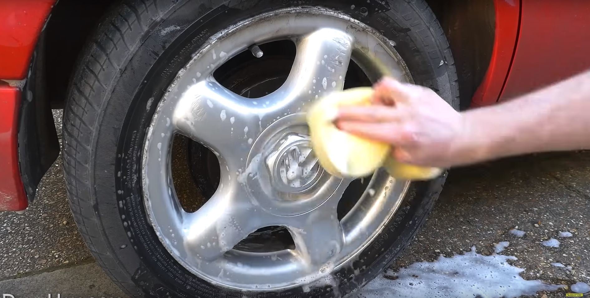 Ruční mytí vozu