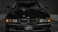 BMW 750iL, ve kterém byl zastřelen Tupac Shakur