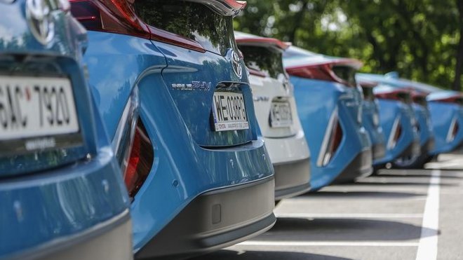 Toyota usilovně pracuje na opětovném využití baterií ze starých hybridů a elektromobilů