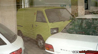 Fotografie z roky opuštěného dealerství Subaru na Maltě