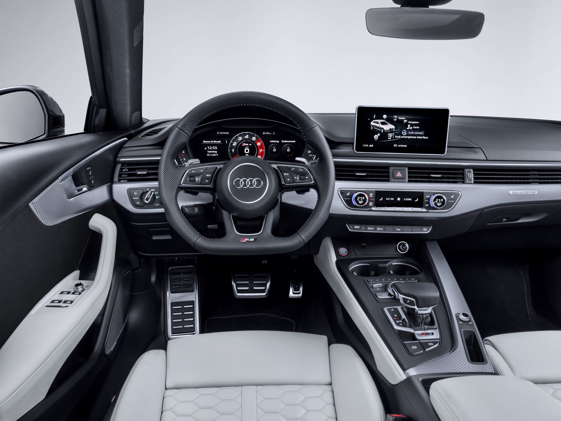 Interiér: Nový model Audi RS4 dorazil na český trh, ceny začínají na 2 194 900 Kč