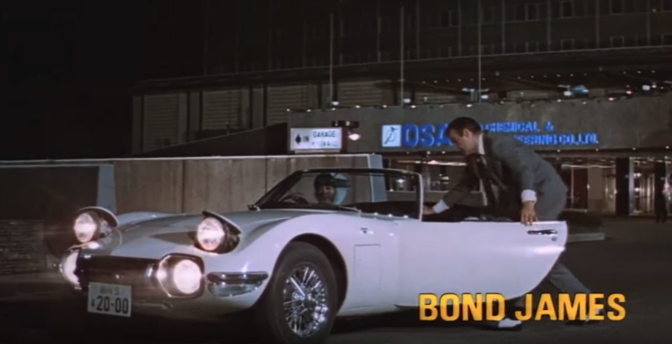 Speciální vybavení v autech Jamese Bonda předběhlo dobu o desítky let