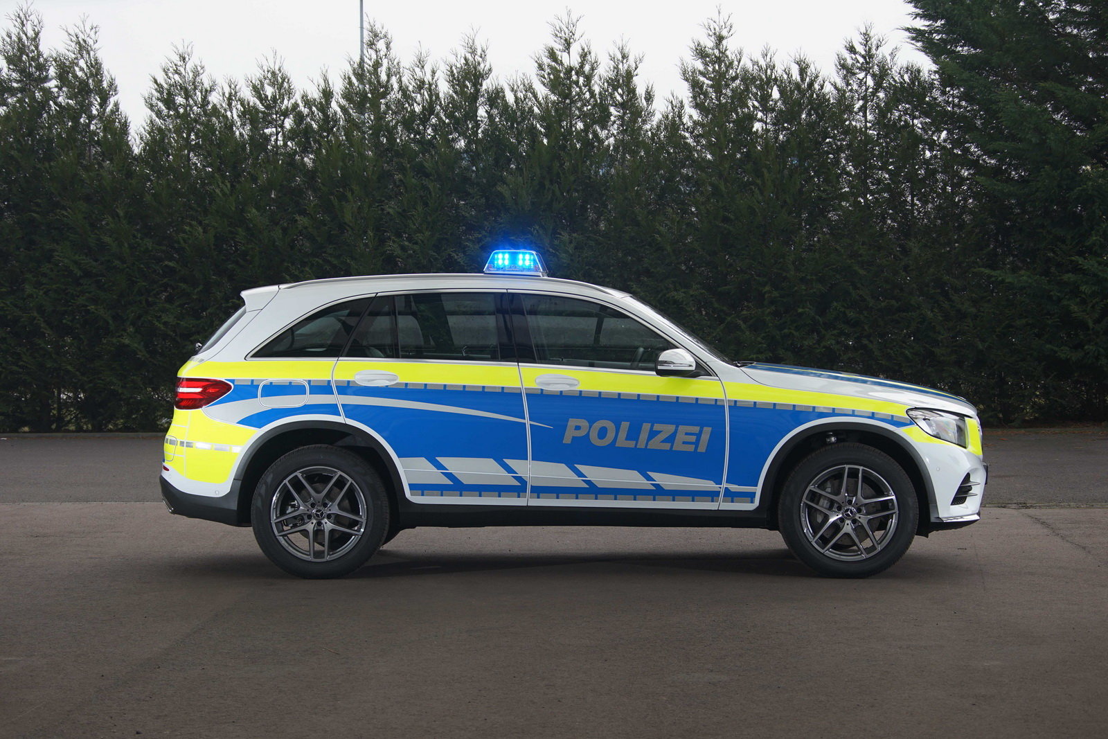 Policejní speciály Mercedes-Benz