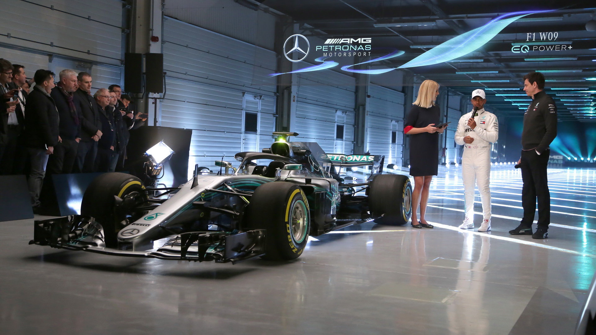 Představení nového vozu Mercedes F1 W09 EQ Power+