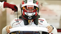 Charles Leclerc s novým Sauberem C37 poprvé na trati
