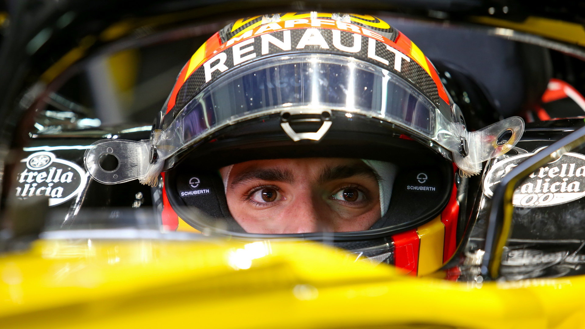 Carlos Sainz při prvních předsezonních testech v Barceloně