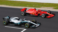 Sebastian Vettel a Valtteri Bottas při testech v Barceloně