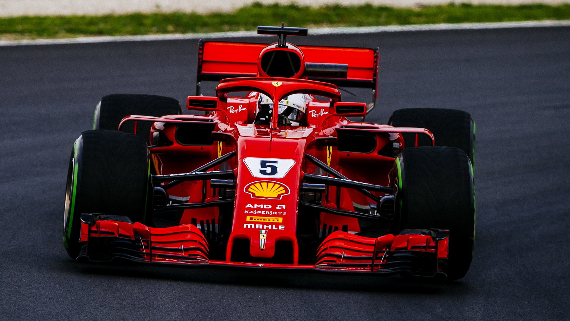 Sebastian Vettel při prvních předsezonních testech v Barceloně