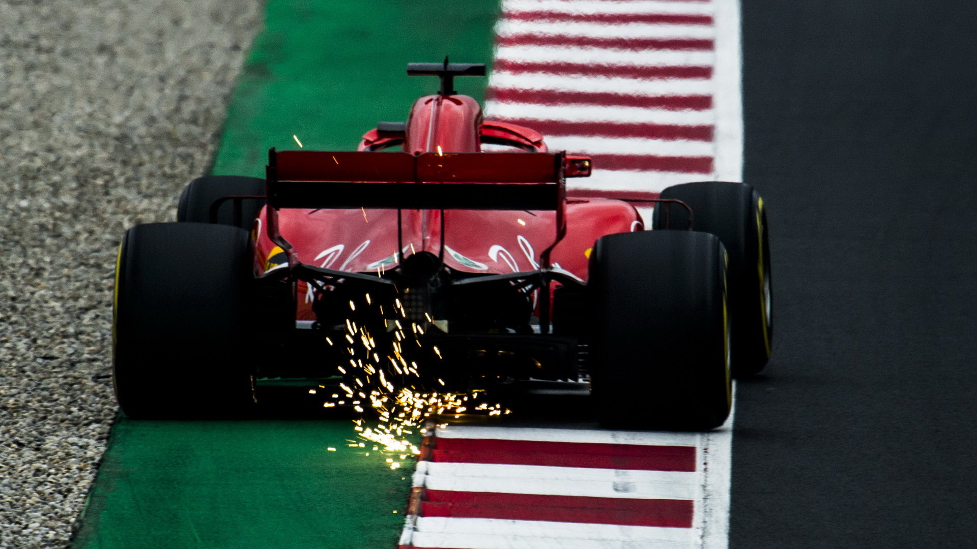 Sebastian Vettel během testů v Barceloně