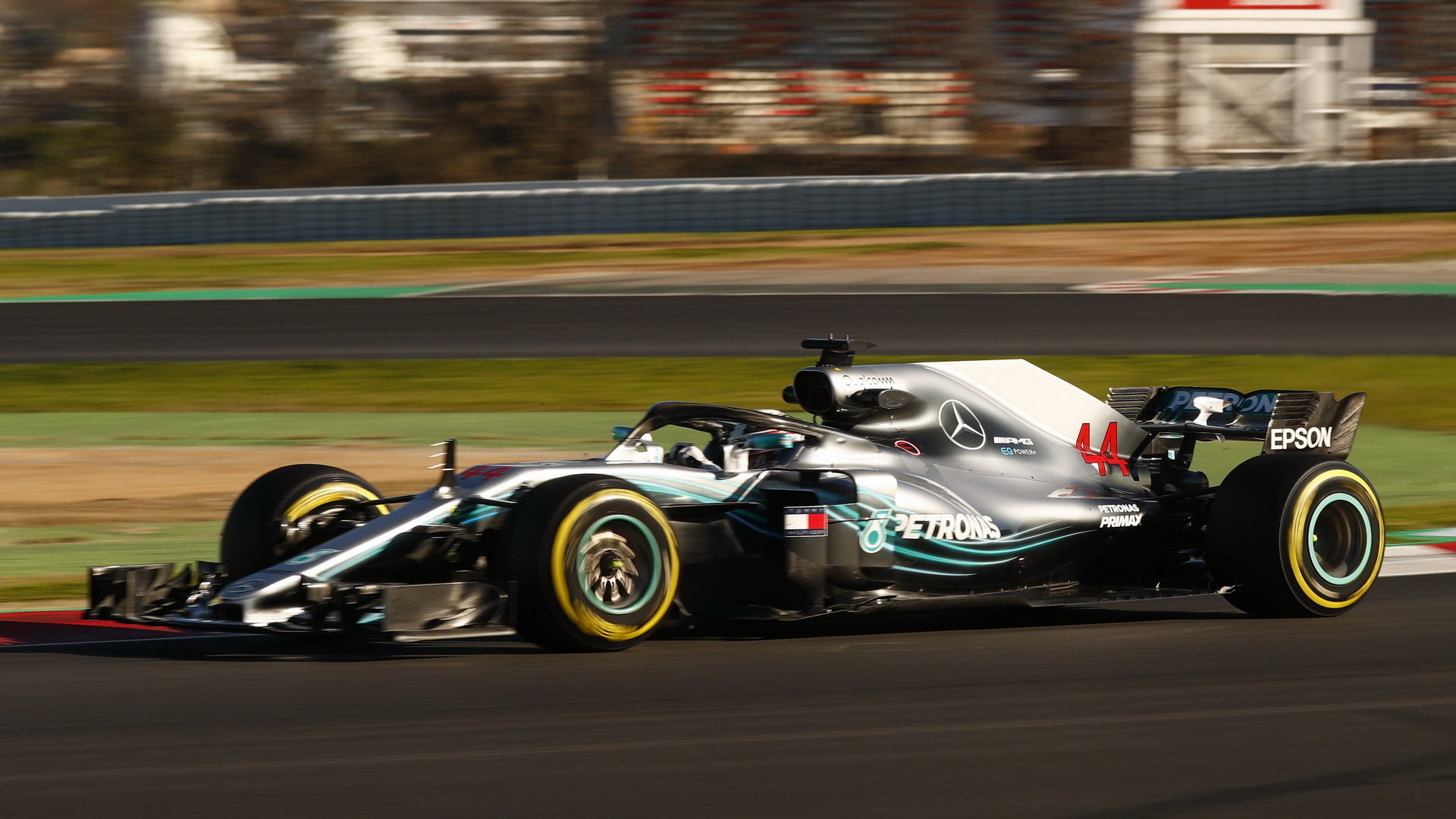Lewis Hamilton je s Mercedesem ve formě