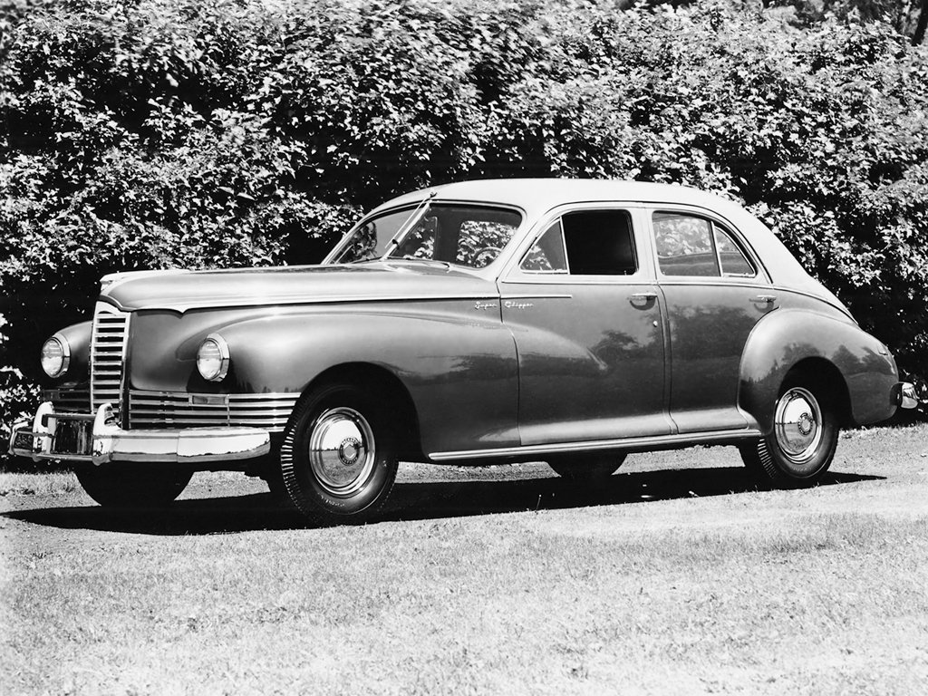 1946 Packard Super Clipper Touring Sedan