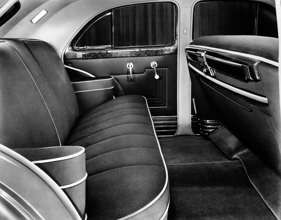 1946 Packard Super Clipper Touring Sedan