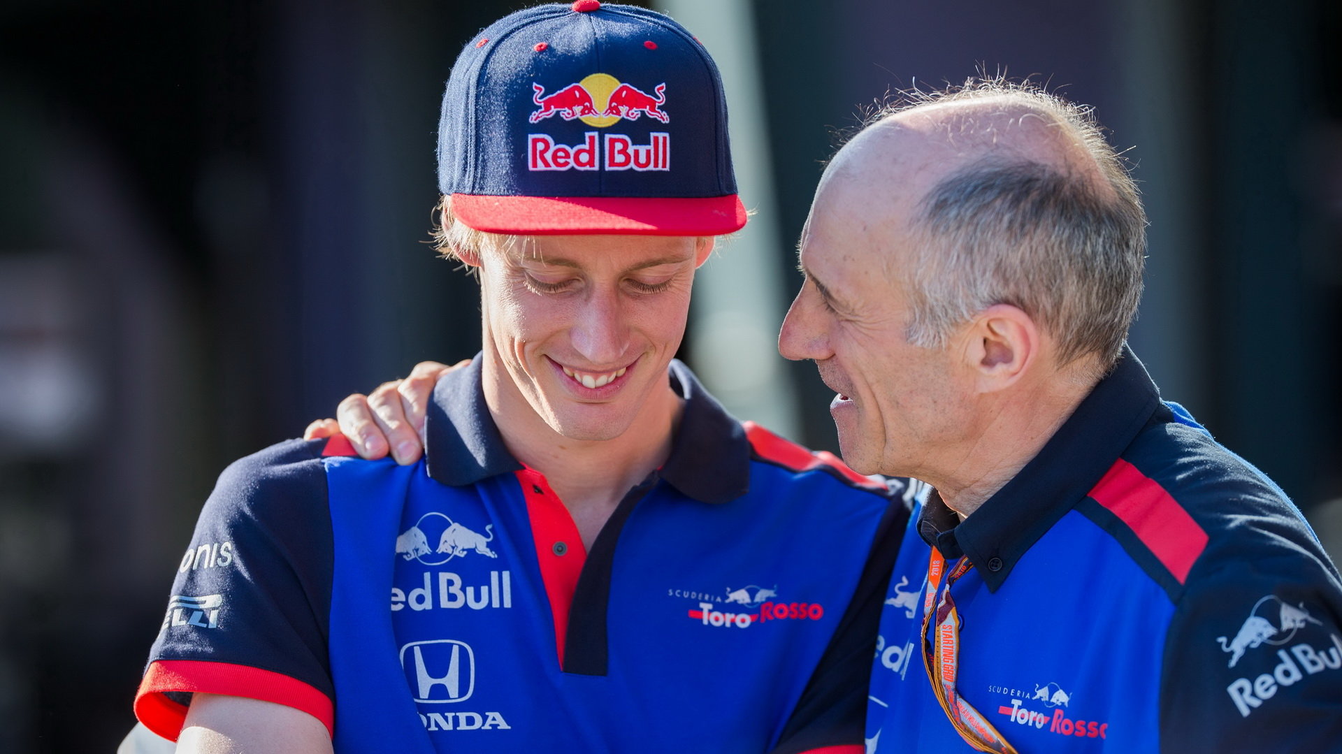 Brendon Hartley a Franz Tost v Melbourne v Austrálii