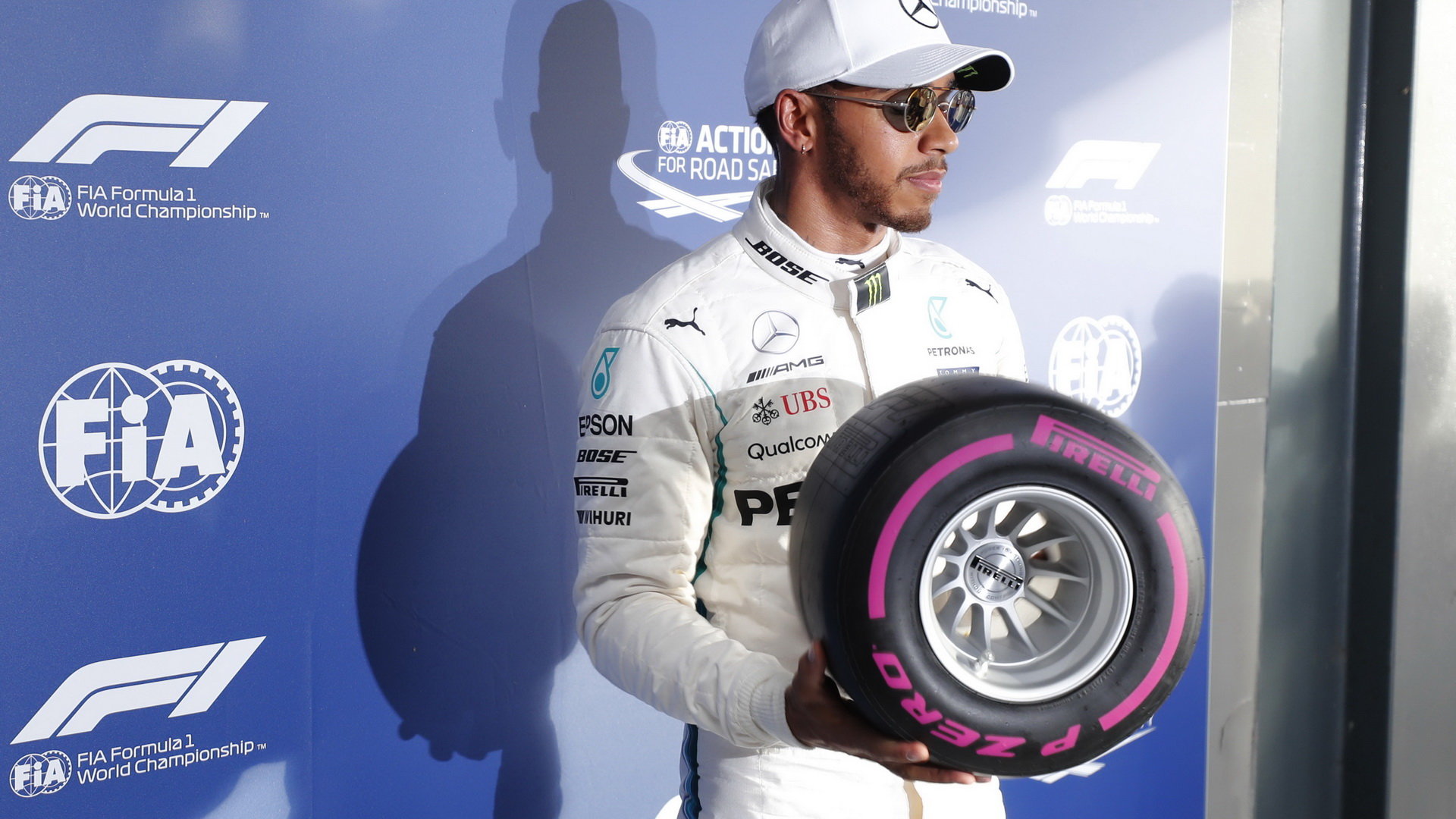 Lewis Hamilton po kvalifikaci v Melbourne v Austrálii
