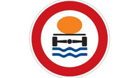 Značka: Zákaz vjezdu vozidel přepravující náklad, který může znečistit vodu