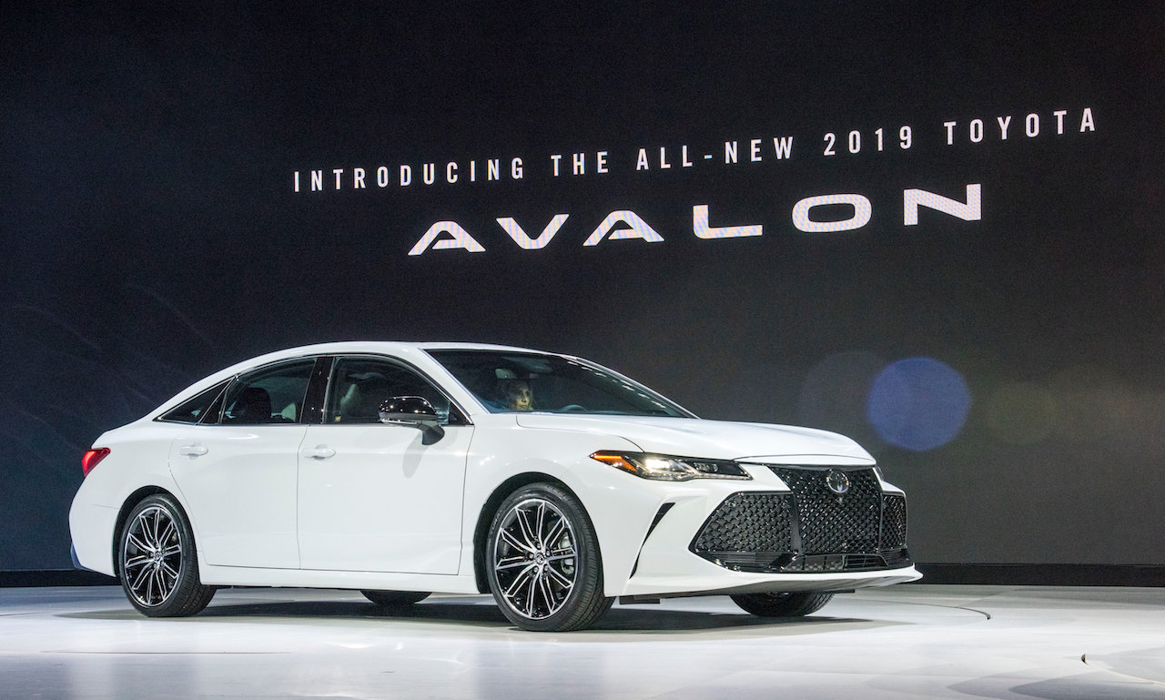 K testování nového modelu Avalon využila Toyota speciálního robota
