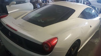 Ukradené Ferrari 458 Italia mělo zmizet ze světa po jednotlivých dílech