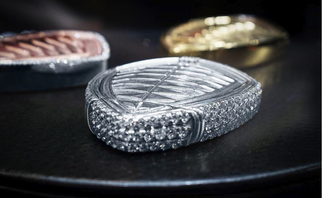 Šperkařská firma nabízí unikátní klíče pro Koenigsegg Regera