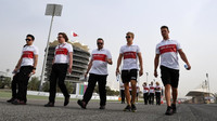 Marcus Ericsson se seznamuje s tratí v Bahrajnu