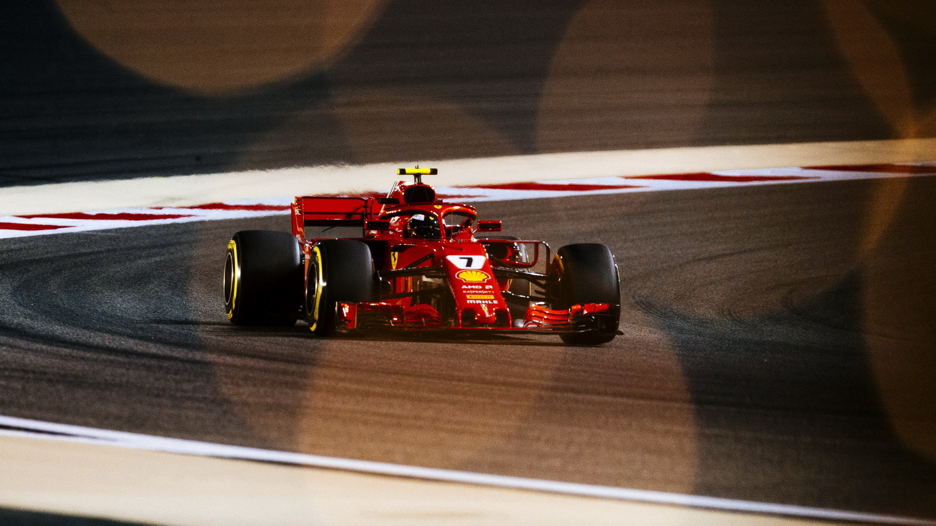 Kimi Räikkönen v Bahrajnu až do cíle nedojel