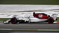 Marcus Ericsson v kvalifikaci v Bahrajnu