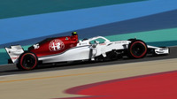 Charles Leclerc v kvalifikaci na Velkou cenu Bahrajnu
