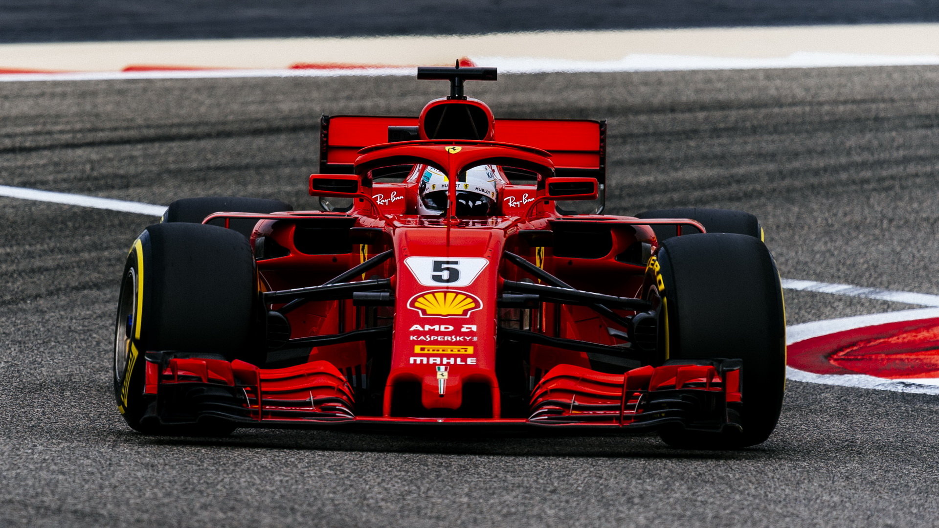 Sebastian Vettel v tréninku v Bahrajnu