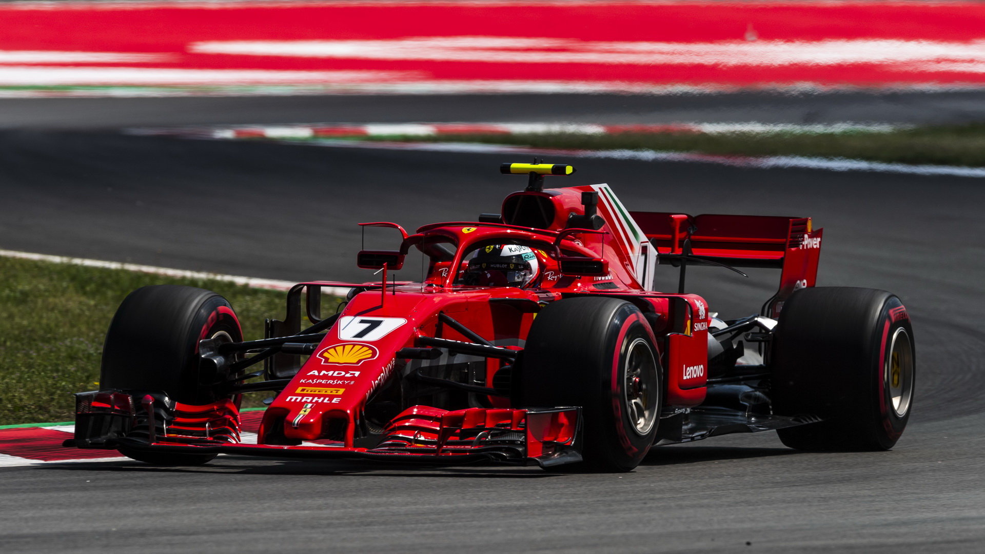 Kimi Räikkönen v tréninku ve Španělsku