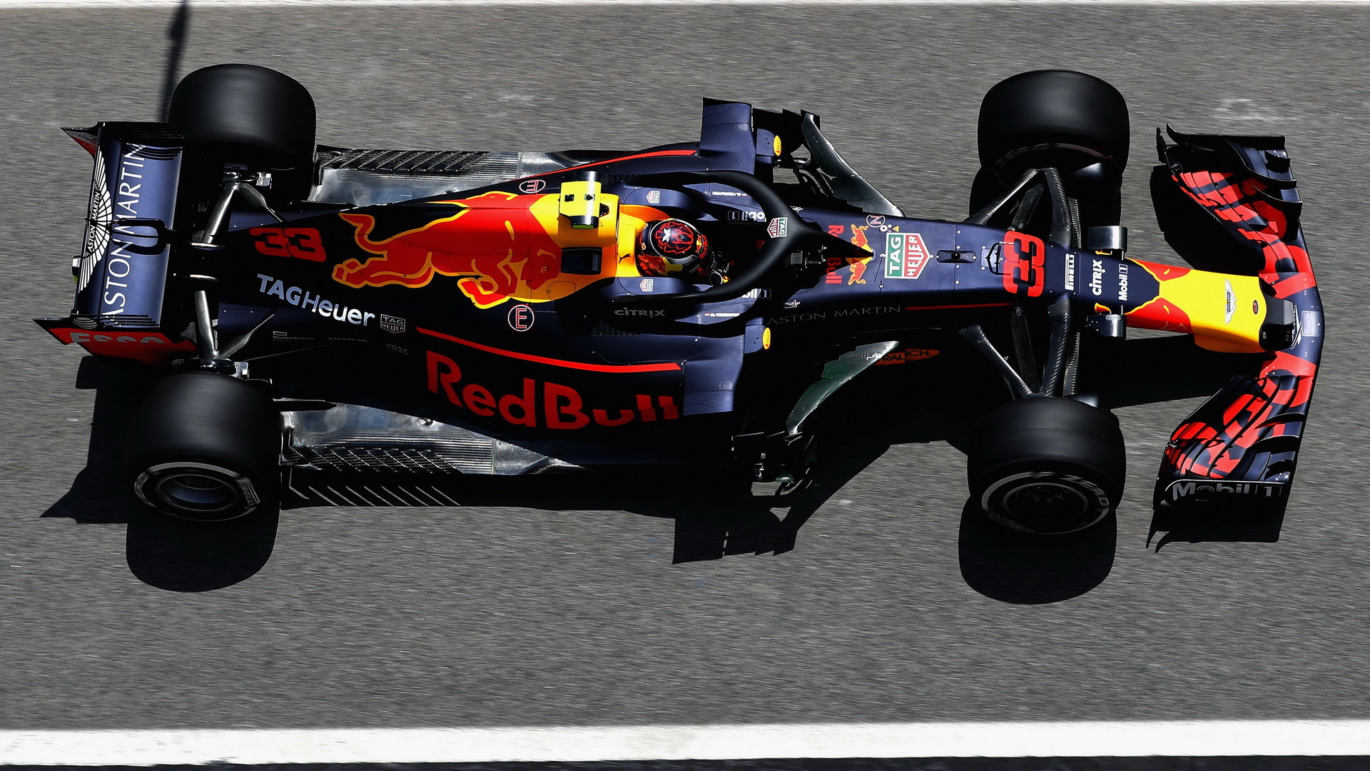 Max Verstappen v tréninku ve Španělsku
