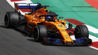 Fernando Alonso s McLarenem MCL33 poháněným motorem Renault
