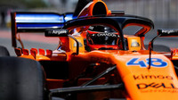 Oliver Turvey při testech s McLarenem