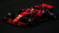 Sebastian Vettel byl po trénincích se svým Ferrari celkem spokojený