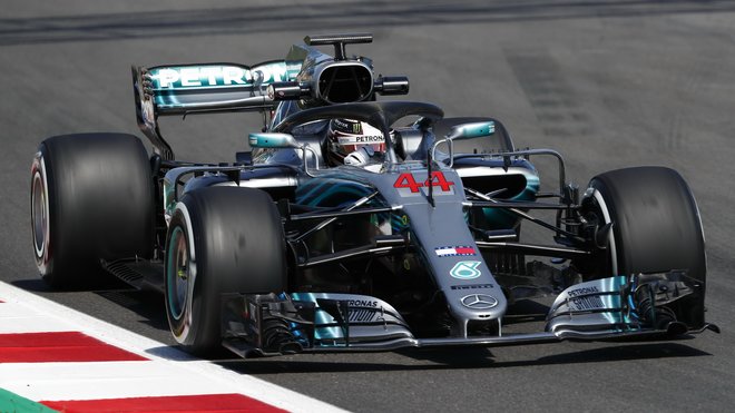 Lewis Hamilton bude mít šanci bojovat o další vítězství