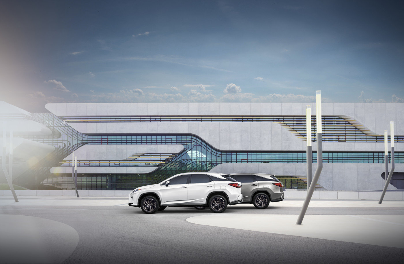 RX L je prvním sedmimístným Lexusem na evropském trhu