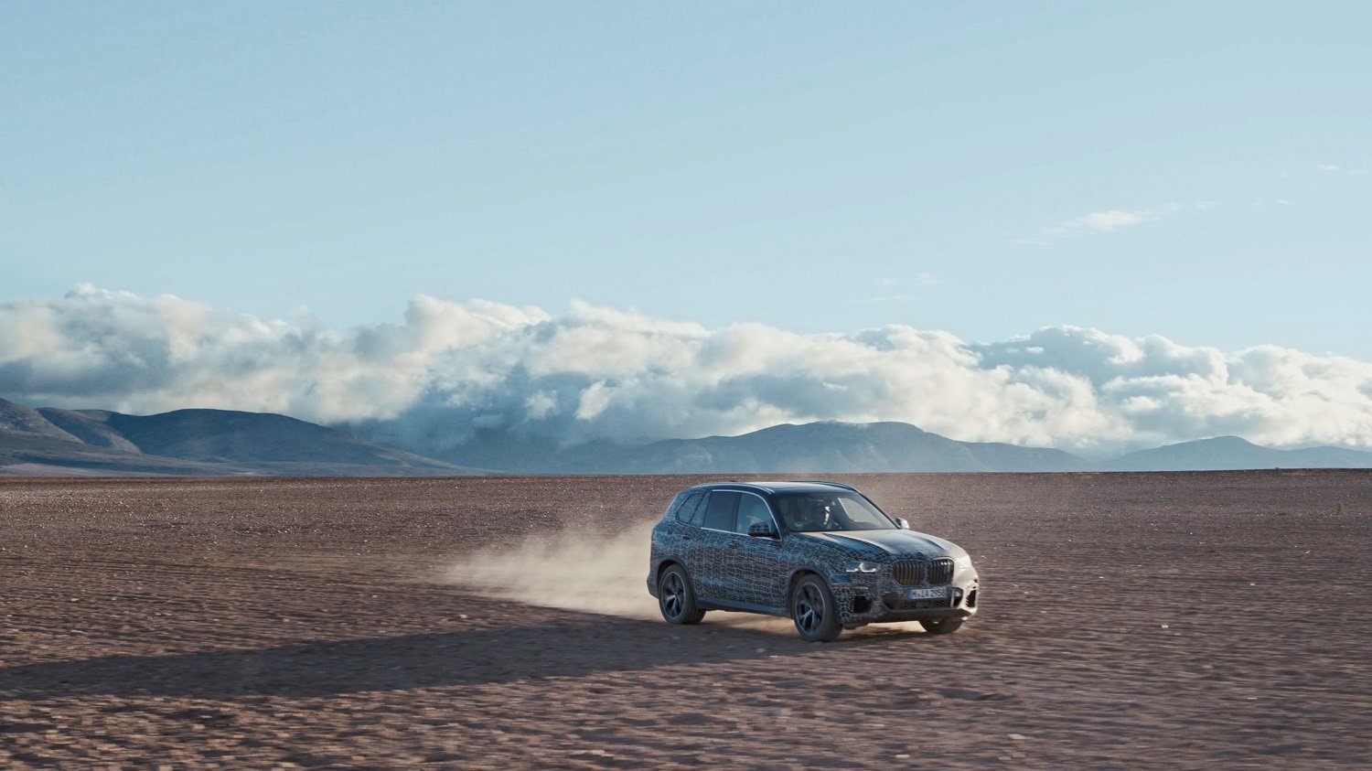 Nové BMW X5 je testováno za polárním kruhem i v Jihoafrické republice
