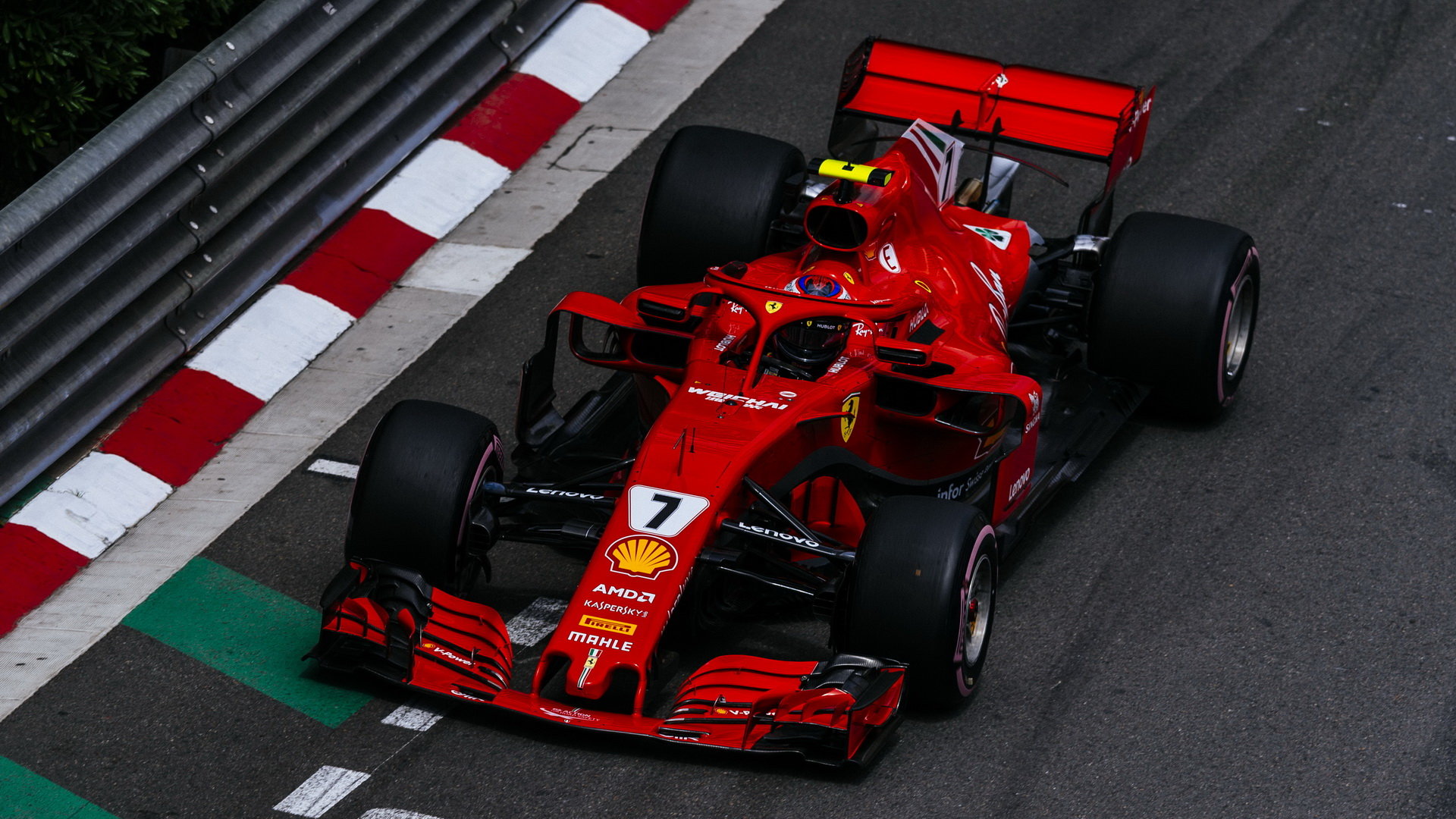 I nové zavěšení pomohlo Ferrari porazit Mercedes v dnešní kvalifikaci